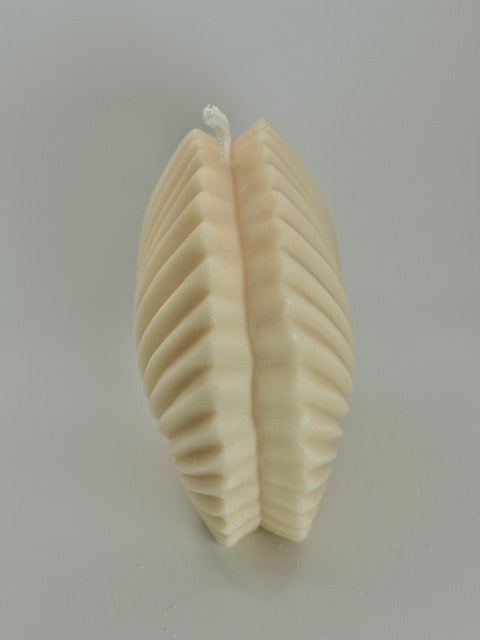 Scallop Shell Candle Large - Beach Linen
