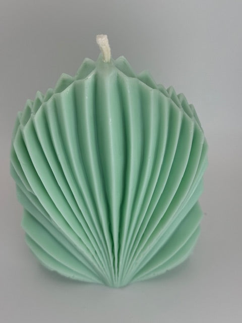 Shell Crest Pillar Candle - Sea Moss & Aloe